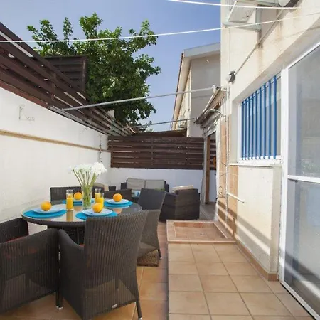 You And Your Family Will Love This 16 Villa *